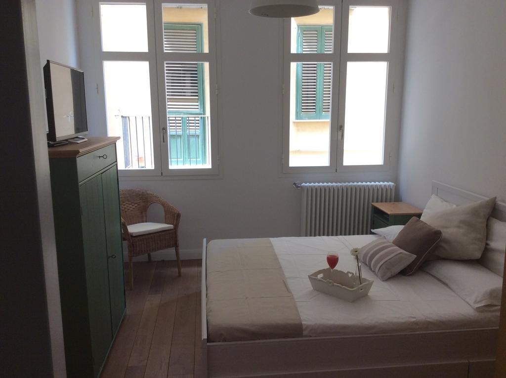Home In City Palermo Bilik gambar